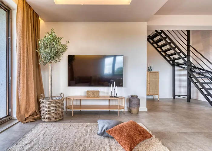 La Nostra زاتور