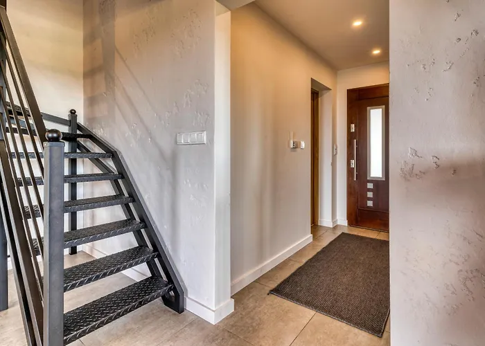 La Nostra زاتور